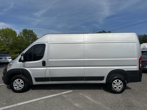 Used 2024 RAM ProMaster 3500 w/ Quick Order Package 22G SLT FWD image 6