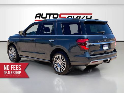 Used 2023 Ford Expedition Limited AWD/4WD image 5