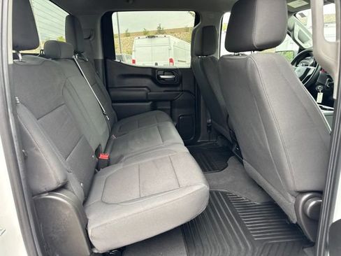 Used 2021 Chevrolet Silverado 1500 Custom Trail Boss AWD/4WD image 19