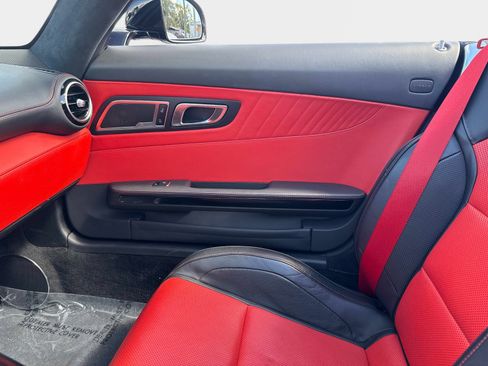 Used 2018 Mercedes-Benz AMG GT C image 17