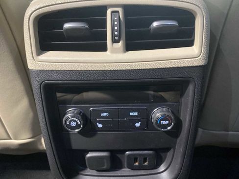 Used 2016 Buick Envision Premium image 25