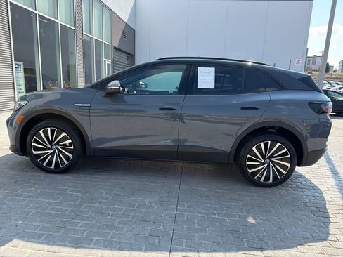 Certified 2025 Volkswagen ID.4 Pro AWD/4WD image 3