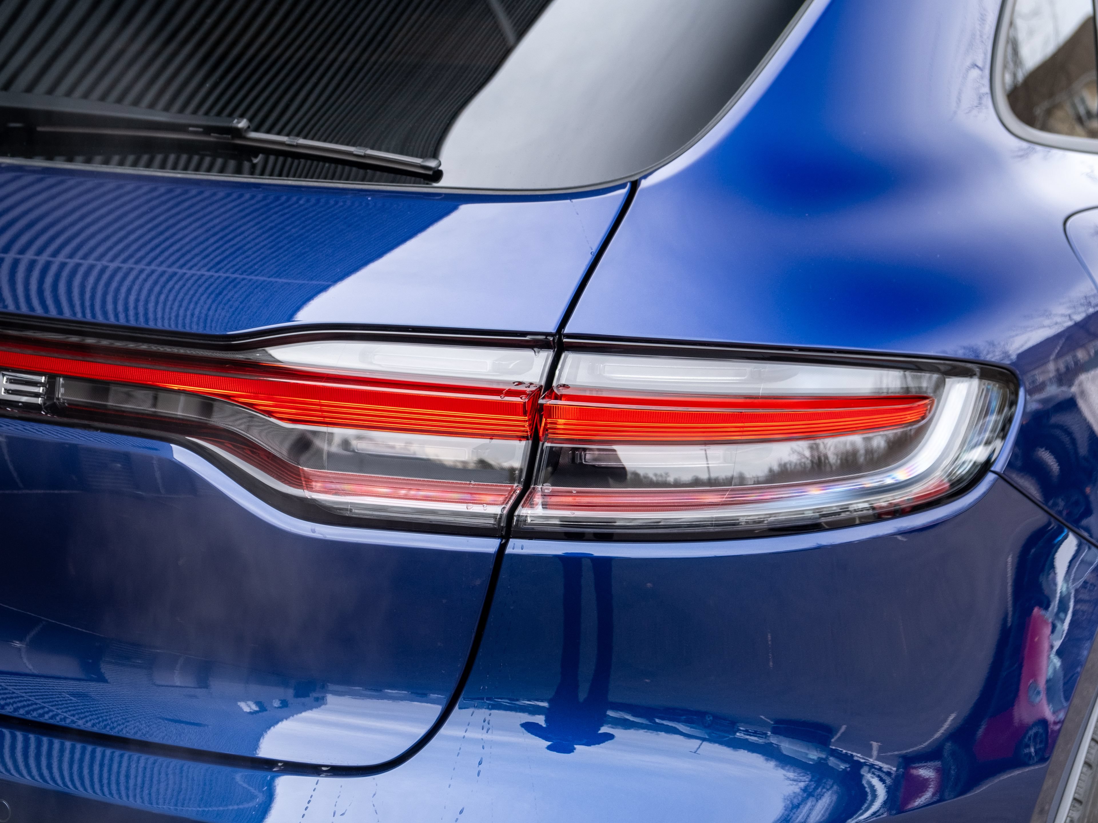 Certified 2026 Porsche Macan AWD/4WD image 16