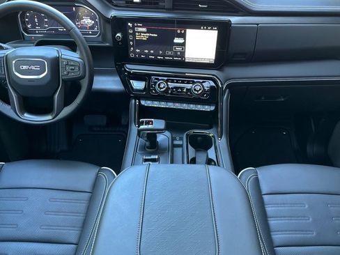 Used 2024 GMC Sierra 1500 AT4X image 13