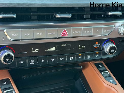 Certified 2025 Kia Telluride SX Prestige X-Line AWD/4WD image 27