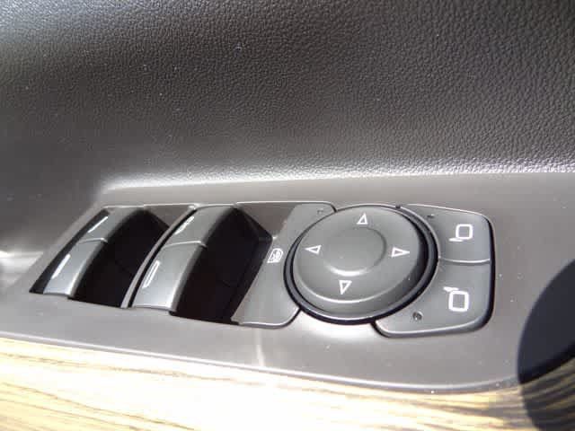 Used 2019 GMC Acadia Denali w/ Technology Package AWD/4WD image 22