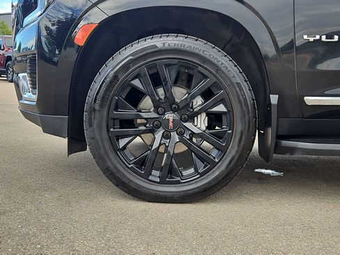 Used 2021 GMC Yukon XL SLT w/ Rear Media and Nav Package AWD/4WD image 20