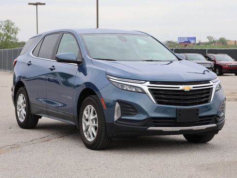 Used 2024 Chevrolet Equinox LT AWD/4WD image 4