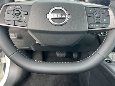New 2026 Nissan Sentra SV w/ SV Convenience Package FWD image 8
