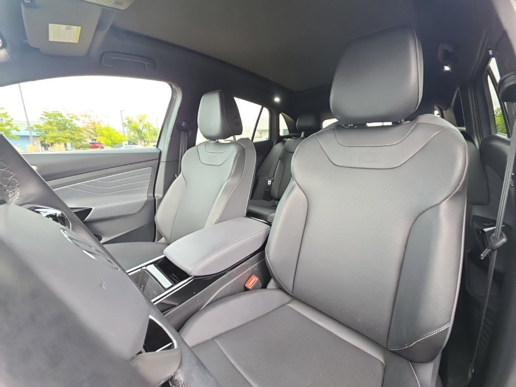 Certified 2023 Volkswagen ID.4 Pro S AWD/4WD image 12