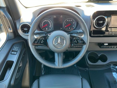 New 2026 Mercedes-Benz Sprinter 2500 image 9