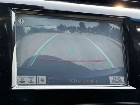 Used 2019 Toyota Camry LE w/ Convenience Package FWD image 13