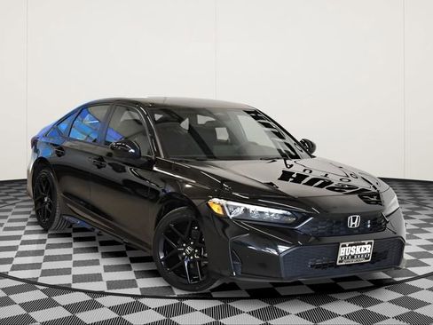 Used 2025 Honda Civic Sport image 1