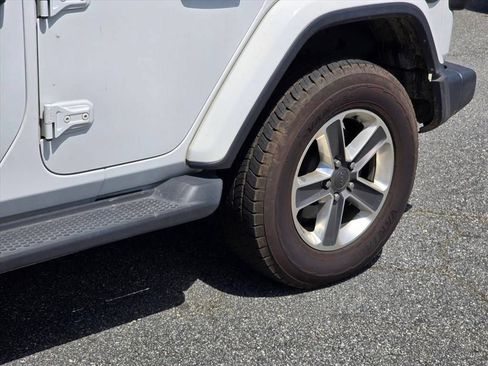 Used 2021 Jeep Wrangler Unlimited Sahara AWD/4WD image 20