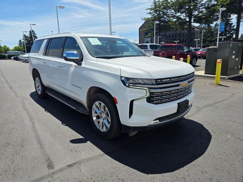 Used 2024 Chevrolet Suburban Premier AWD/4WD image 1