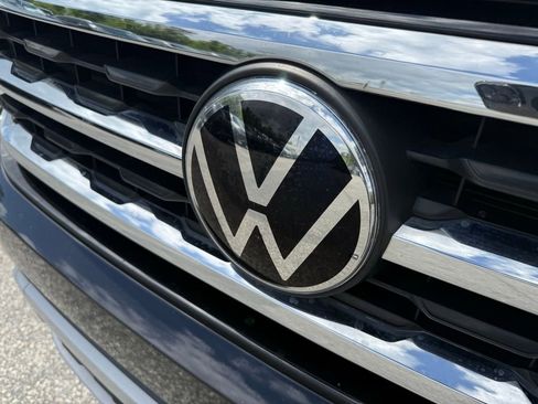 Used 2022 Volkswagen Atlas Cross Sport SE w/ Panoramic Sunroof Package image 6