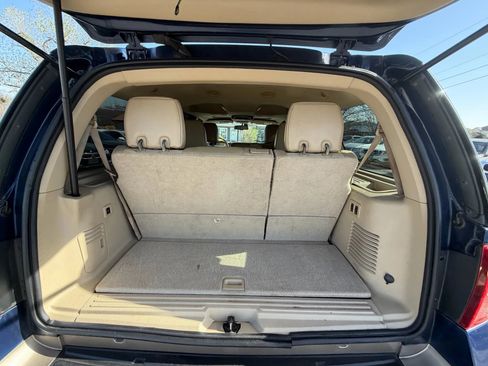 Used 2012 Ford Expedition XLT image 16