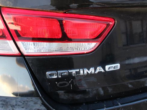 Used 2018 Kia Optima LX image 40