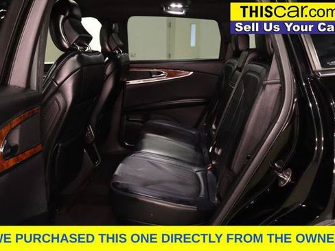 Used 2018 Lincoln MKX Reserve FWD image 12