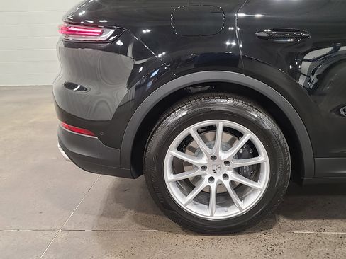 New 2026 Porsche Cayenne image 36