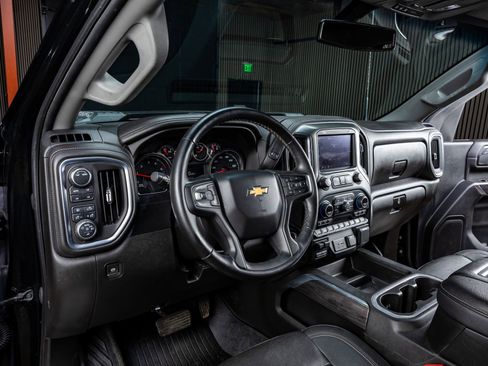 Used 2021 Chevrolet Silverado 3500 LTZ w/ LTZ Plus Package image 15