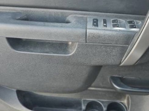 Used 2013 Chevrolet Silverado 2500 LT w/ Interior Plus Package image 14