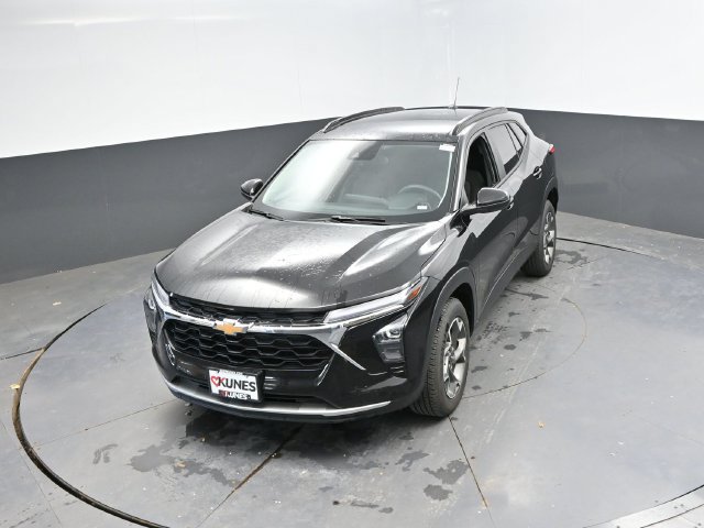 Used 2024 Chevrolet Trax LT FWD image 35
