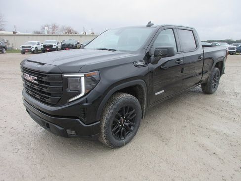 New 2026 GMC Sierra 1500 Elevation image 11