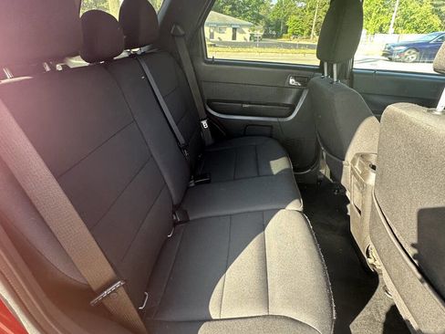 Used 2010 Ford Escape XLT image 14