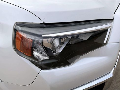 Used 2020 Toyota 4Runner Limited image 26