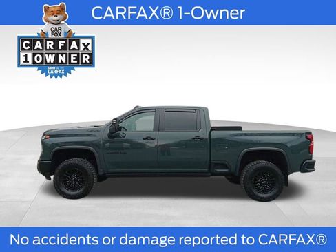 Used 2025 Chevrolet Silverado 2500 ZR2 w/ Technology Package image 2