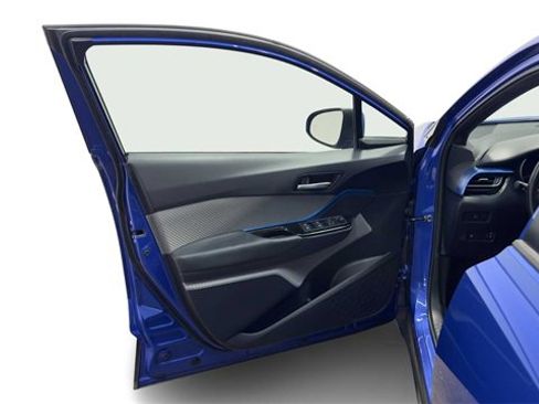 Used 2019 Toyota C-HR XLE image 10