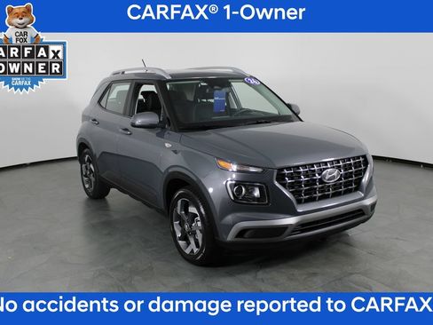 Certified 2026 Hyundai Venue SEL FWD image 5