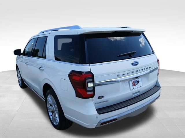 Used 2023 Ford Expedition Platinum AWD/4WD image 3