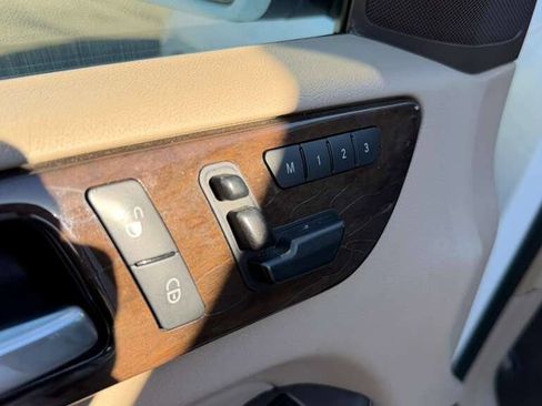 Used 2014 Mercedes-Benz ML 350 ML 350 4MATIC AWD 4dr SUV image 19