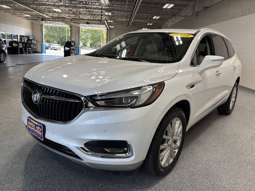 Used 2021 Buick Enclave Premium w/ Surround and Sites Package AWD/4WD image 3