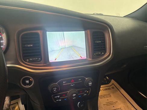 Used 2016 Dodge Charger SXT RWD image 36