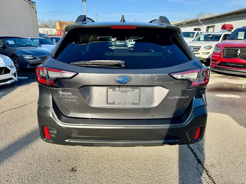 Used 2020 Subaru Outback Premium image 9