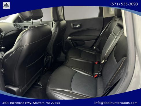 Used 2019 Jeep Compass Limited w/ Safety & Security Group AWD/4WD image 14