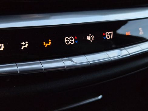 Certified 2025 Cadillac Lyriq Luxury w/ LPO, Floor Liner Package image 21