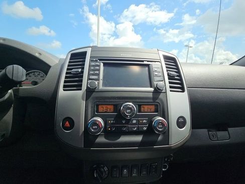 Used 2021 Nissan Frontier PRO-4X w/ Pro-4x Utility Package AWD/4WD image 45