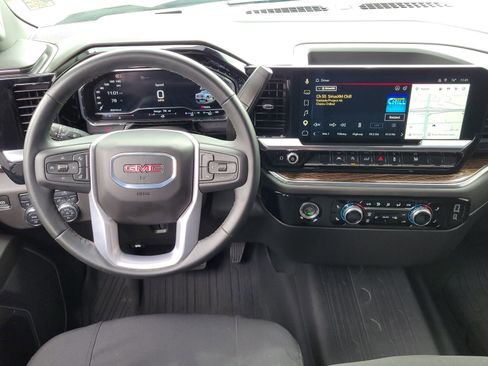 Used 2024 GMC Sierra 1500 Elevation AWD/4WD image 12