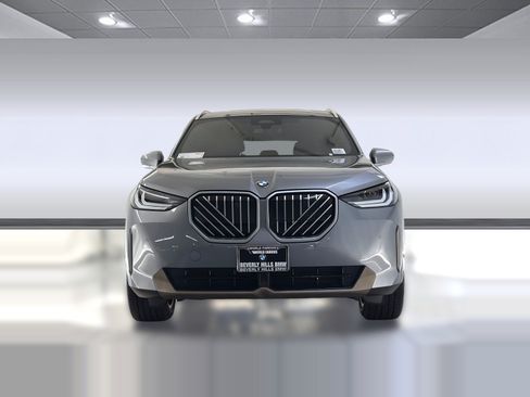 Used 2025 BMW X3 xDrive30i w/ Convenience Package AWD/4WD image 5