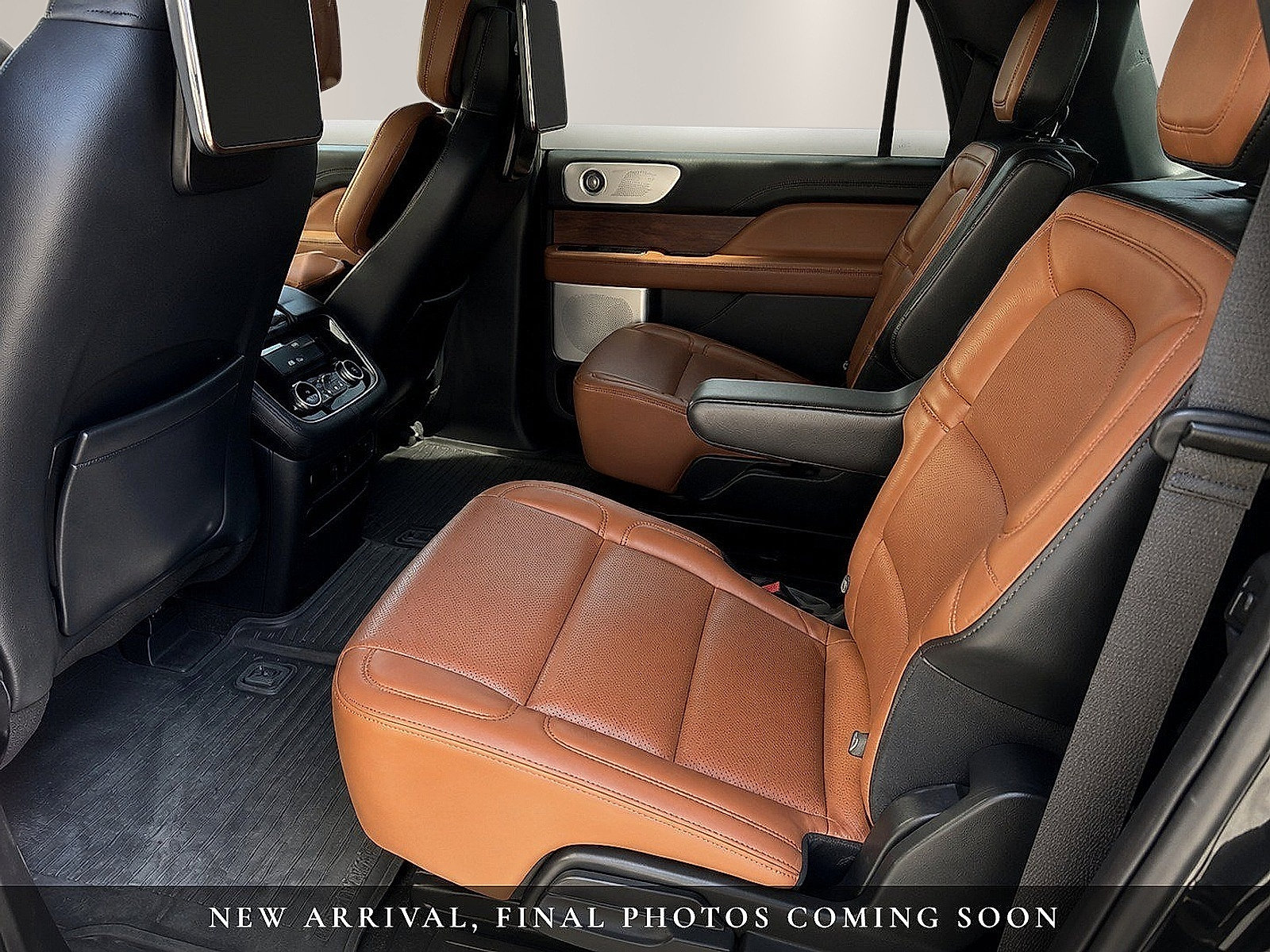 Used 2021 Lincoln Navigator L Reserve w/ Luxury Package AWD/4WD image 11