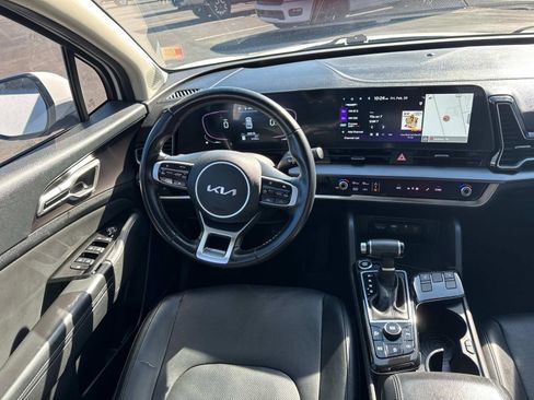 Used 2023 Kia Sportage EX image 17