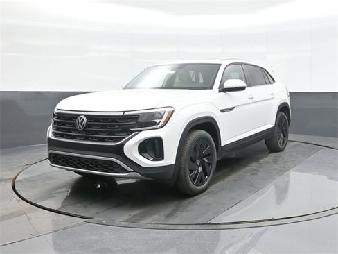 New 2026 Volkswagen Atlas Cross Sport SE image 3