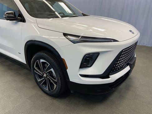 Used 2025 Buick Enclave Sport Touring image 55