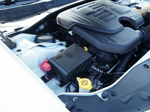 Used 2022 Dodge Charger SXT w/ Leather Interior Group RWD image 34