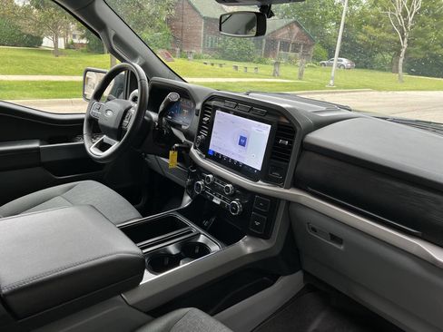 Used 2024 Ford F150 XLT w/ Mobile Office Package image 17