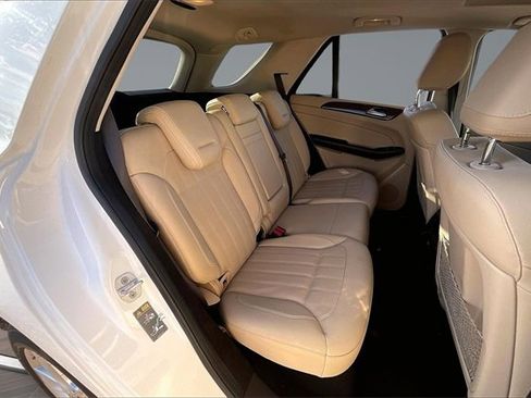 Used 2018 Mercedes-Benz GLE 350 w/ Premium 1 Package image 25